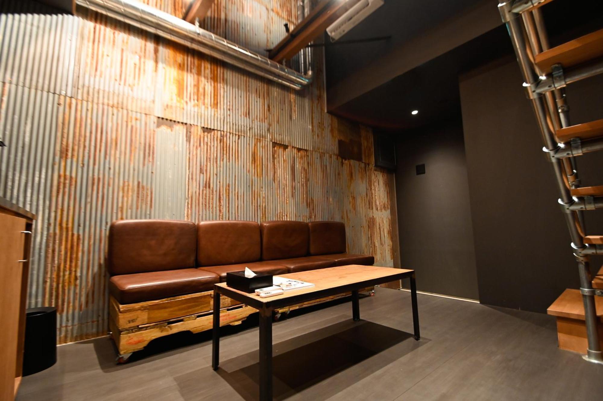 Yao Sekai Hotel Deep Osaka Experience מראה חיצוני תמונה